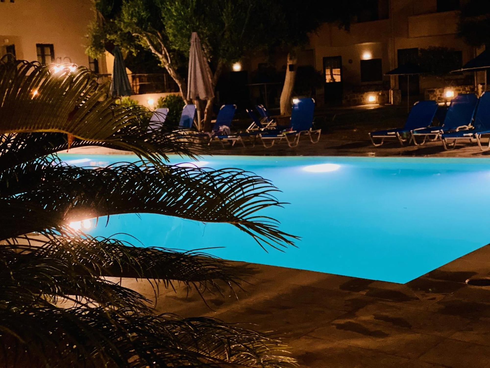 Creteco Hotel & Suites Goúrnes 외부 사진