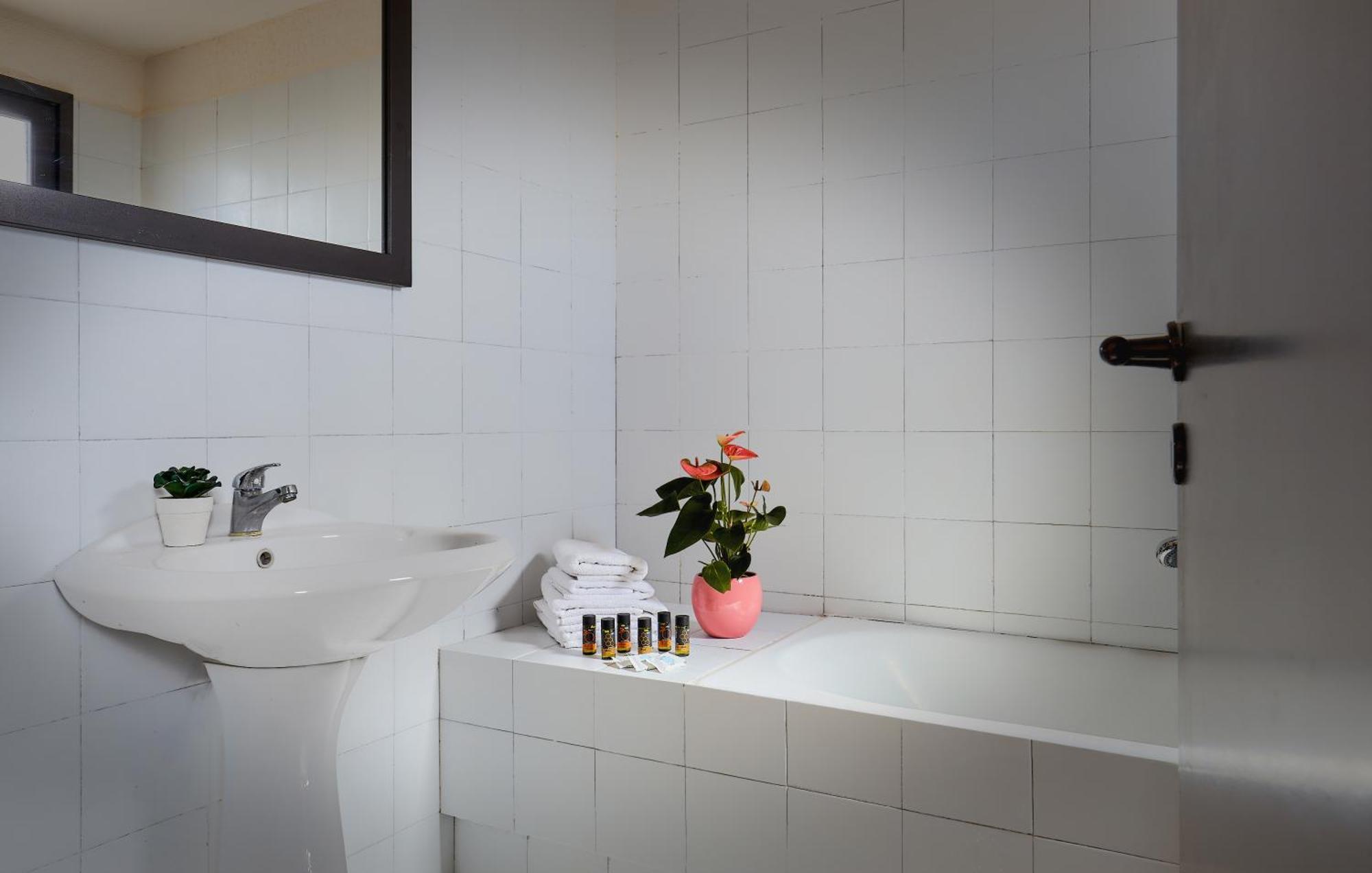Creteco Hotel & Suites Goúrnes 외부 사진