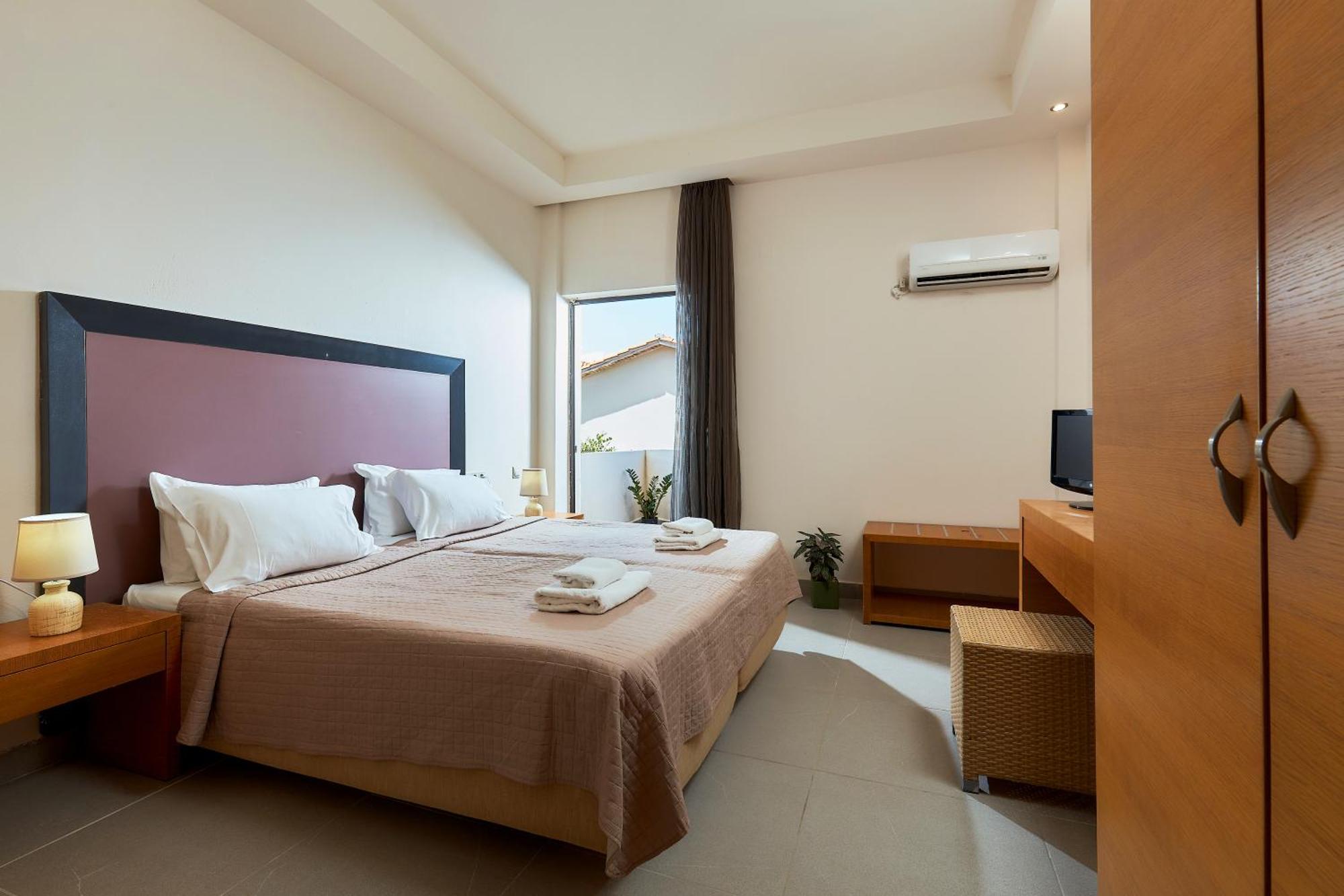 Creteco Hotel & Suites Goúrnes 외부 사진