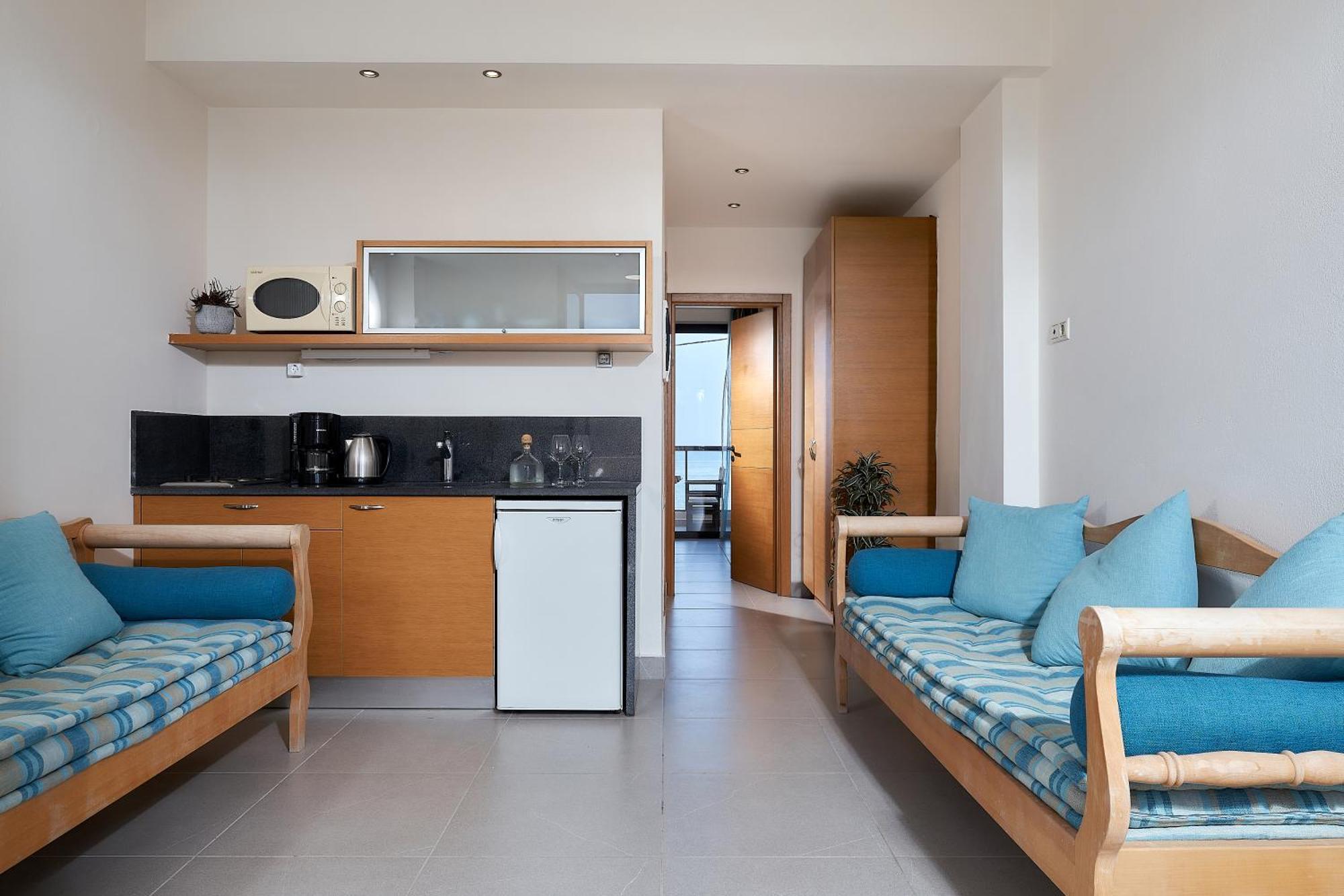 Creteco Hotel & Suites Goúrnes 외부 사진