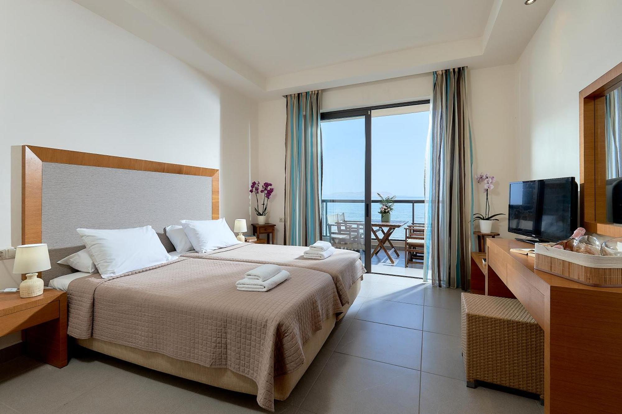 Creteco Hotel & Suites Goúrnes 외부 사진