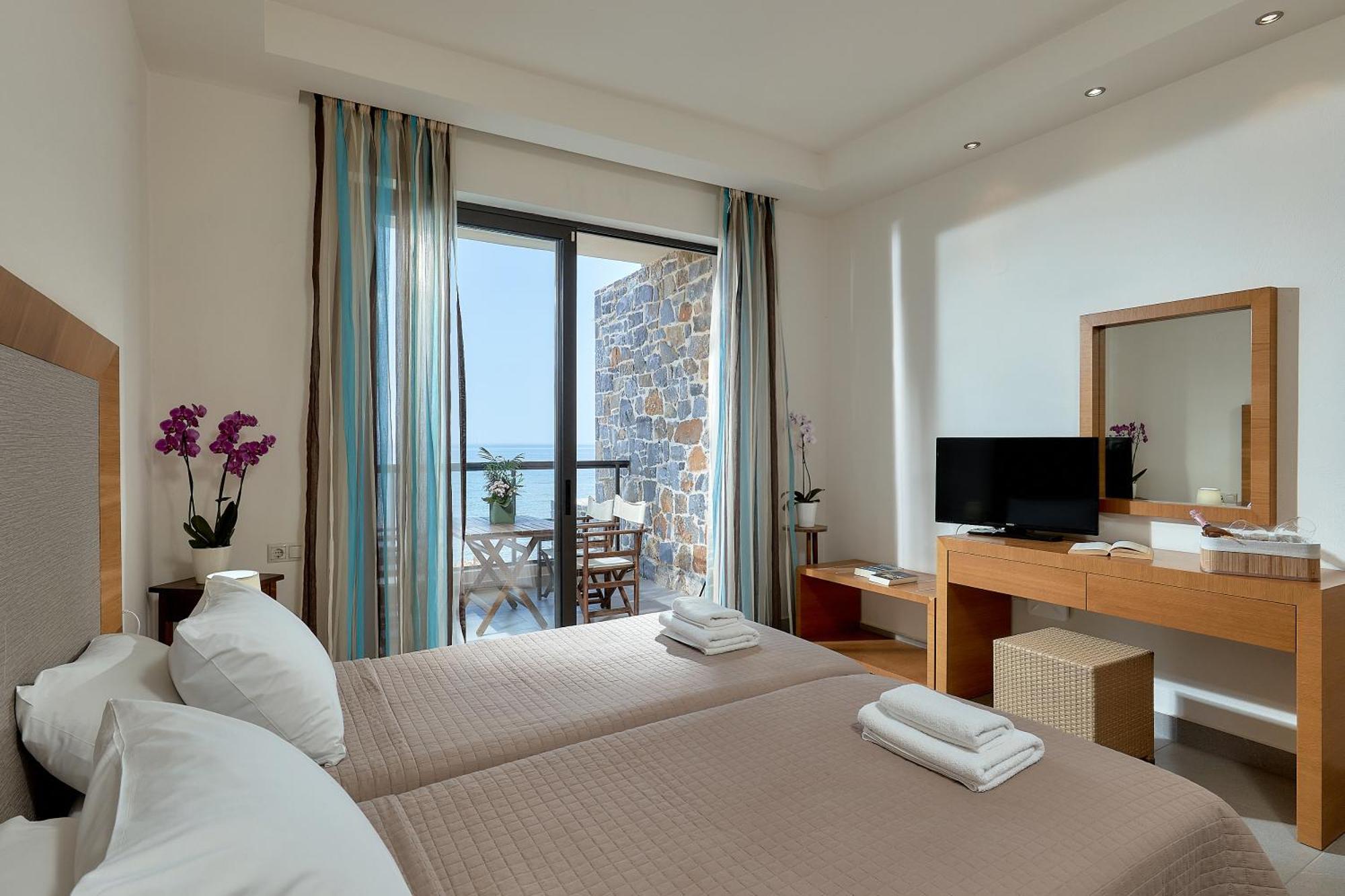 Creteco Hotel & Suites Goúrnes 외부 사진